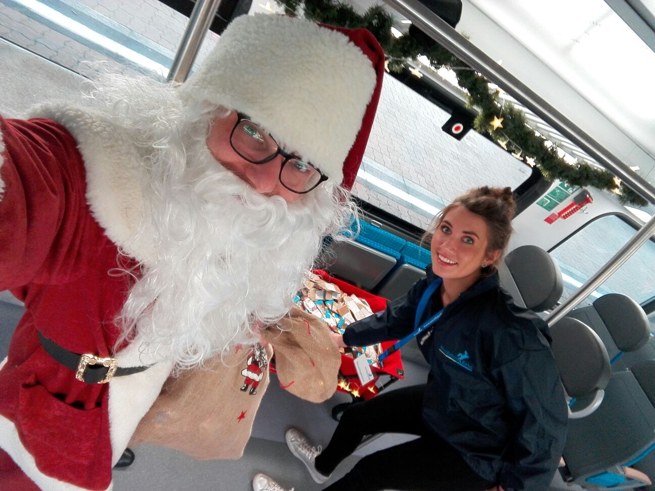 Nikolaus besucht Fahrgäste der WestfalenBahn